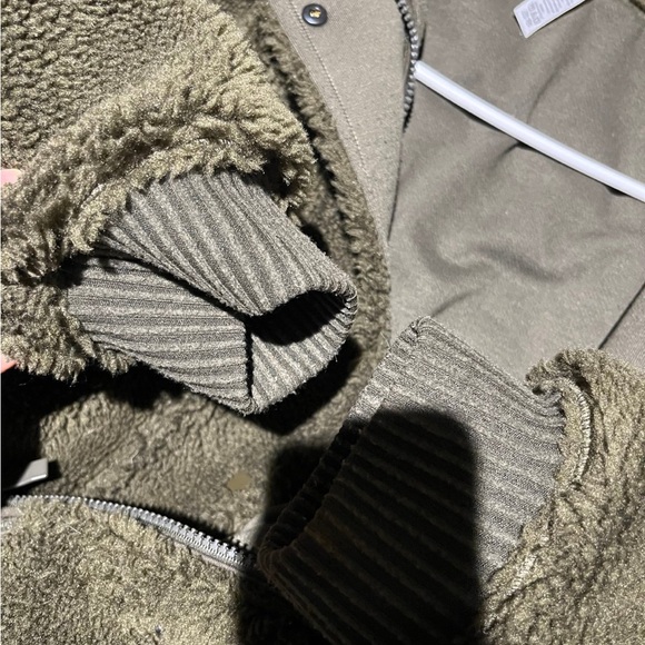 Alo jacket - Picture 6 of 12